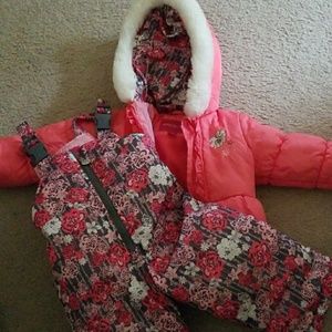 Coat and snow pants set